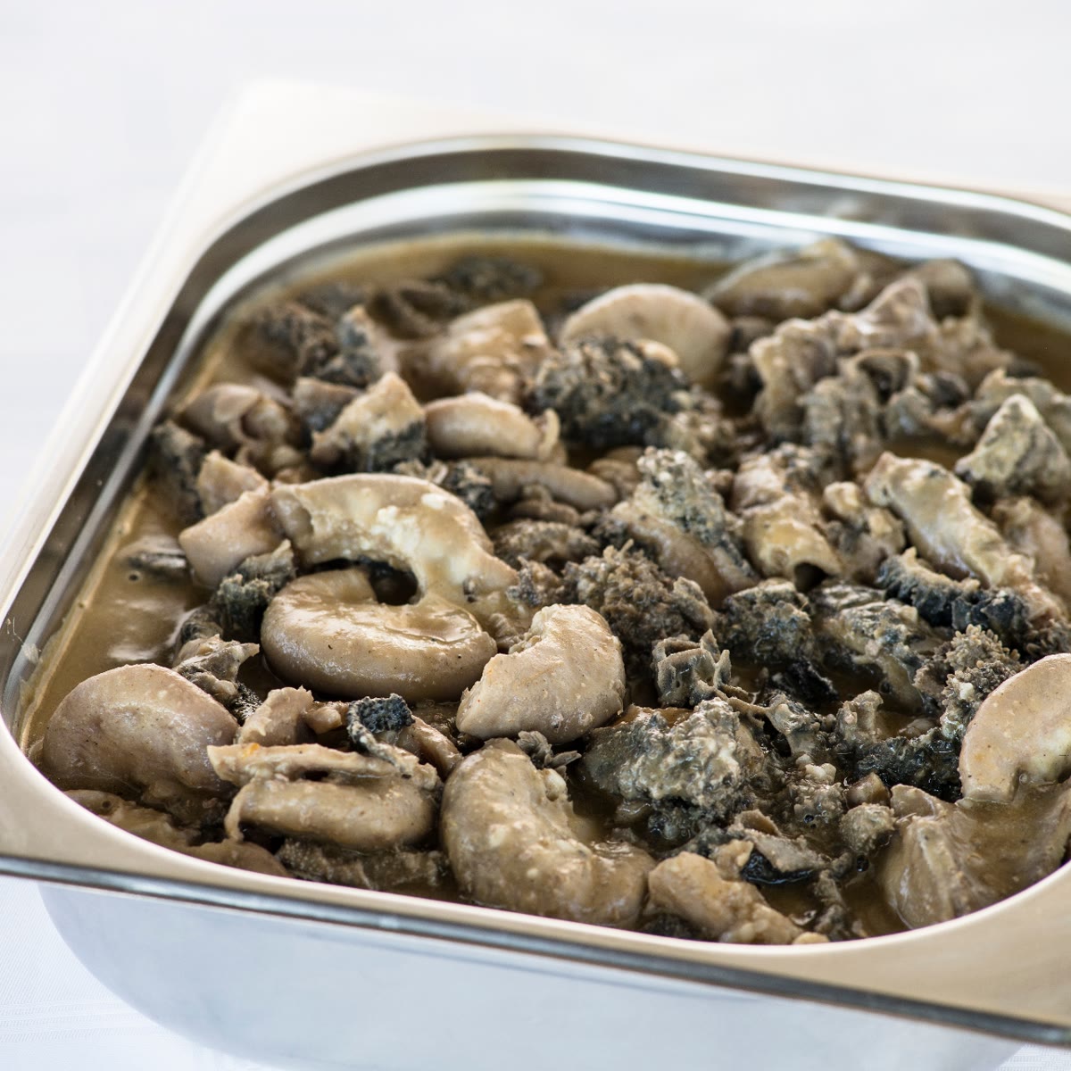 Pre-Cooked Mala Mogodu in a bulk catering tray